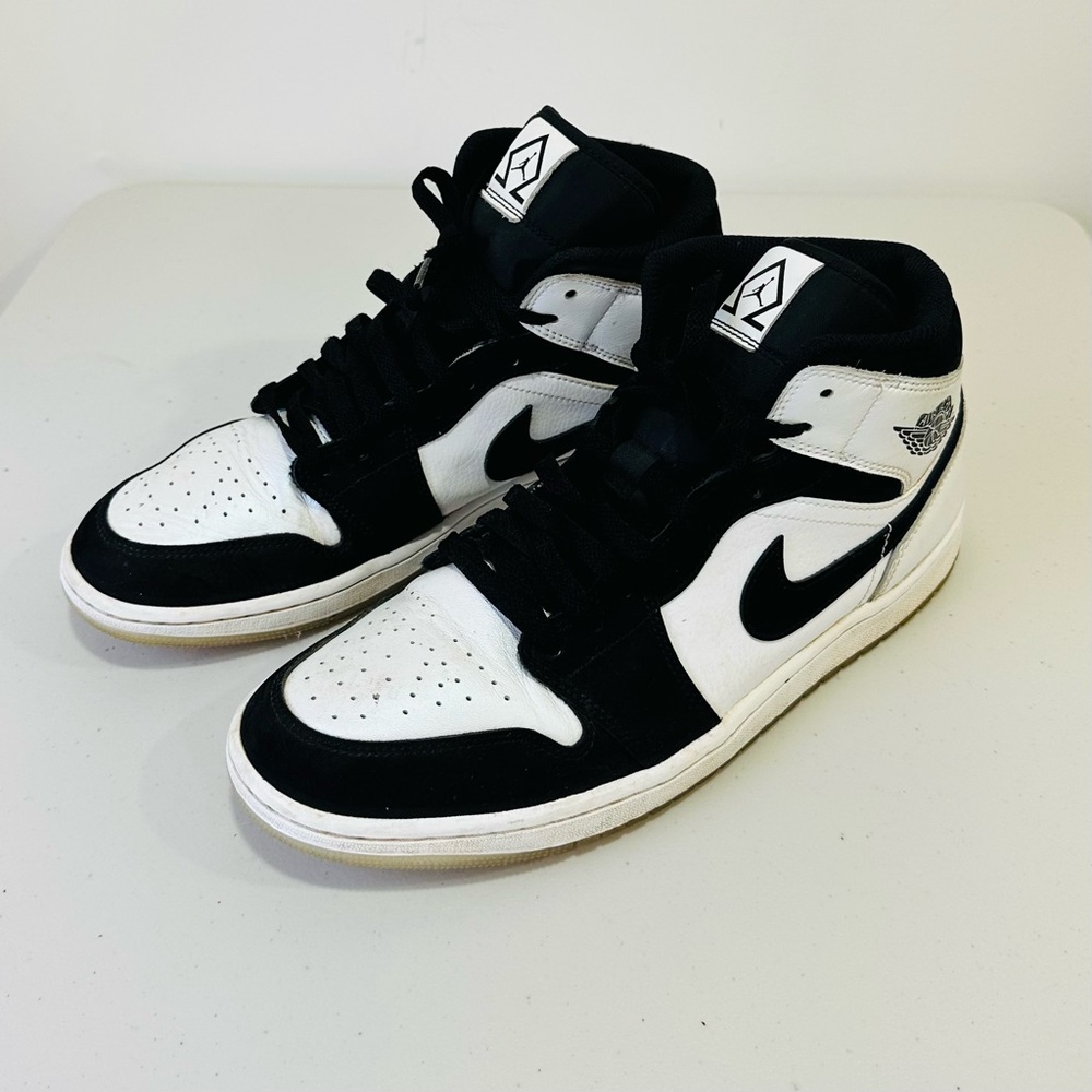 Nike Air Jordan 1 Mid Basketball Shoe Mens DH6933-100 Diamond Shorts Size 11 - Picture 2 of 8